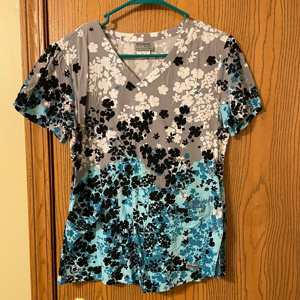 Greys anatomy scrub top